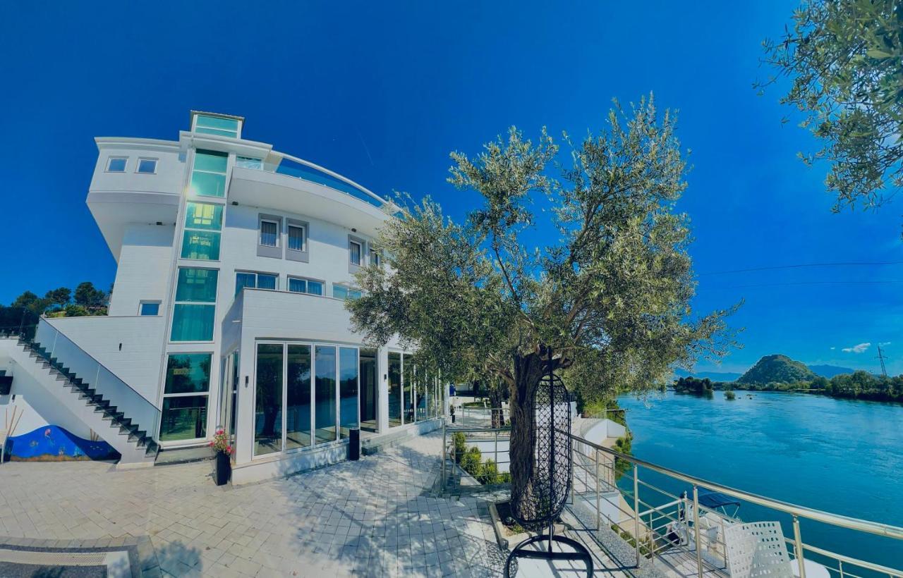 Principe Del Lago Canaj ภายนอก รูปภาพ